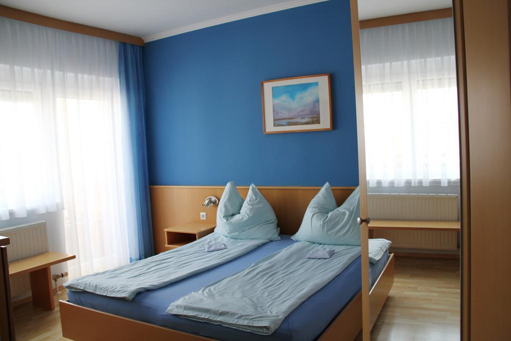 Gaestehaus Lokalaugenschein Podersdorf am See Room photo